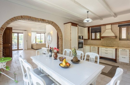 Peroulion Villa | Villa Zacharenia - Three Bedroom Villa, Sleeps 6