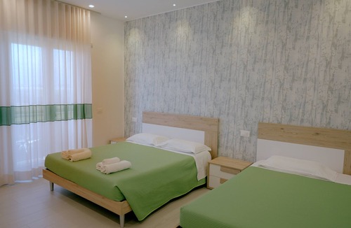 Magazzeno House | Villa Zefiro - Suites & Events