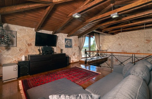 Neromilos Villa | Villa Zeza - The Ultimate family villa
