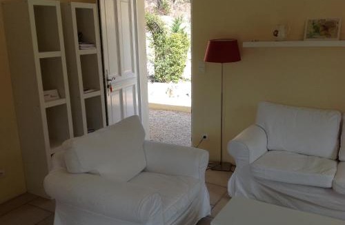 Montbrun-les-Bains Apartment | VillaFleury