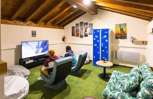 Belle Plagne Hotel | Village Club MMV Les Deux Domaines * - Double room - full board