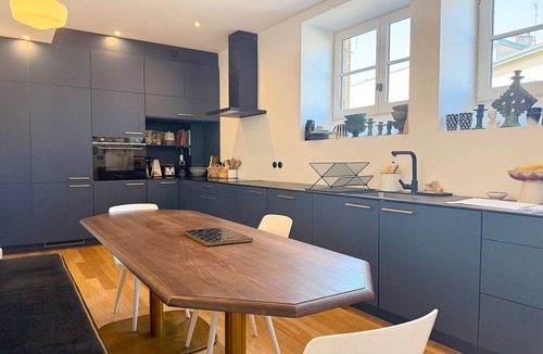 Saint-Genis-Laval House | Villageoise – Charming family home with a pool.