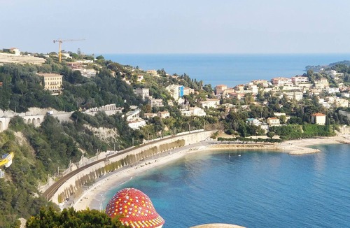 Villefranche-sur-Mer Apartment | Vintage flat on Villefranche bay Free car-park