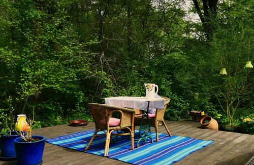 Saint-Leopardin-d'Augy House | Vintage Caravan in green and quiet paradise