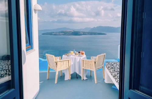 Akrotiri Apartment | Virethra Suite, Divine Sea and Caldera Views, Furnished Terrace, Indoor.