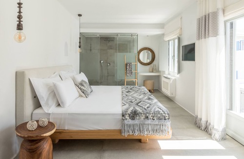 Agios Prokopios Hotel | Virtu Suites