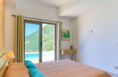 Agni Villa | Vista Mare Assinia in Kentroma