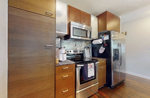 Dixieland House | Walkable Dixieland District Gem with Yard