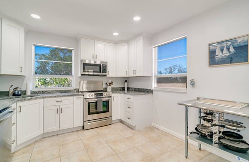 Longboat Key Apartment | Waterfront 2-Bedroom Retreat in Longboat Key