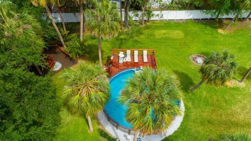 Riverview Villa | Waterfront 3BR Villa w Gym, Pool & Dock Access