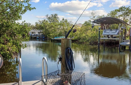 Bradenton House | Waterfront Retreat | Pool, Hot Tub & Dock