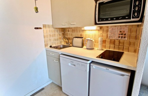 Chamrousse Apartment | Well-equipped studio cabin near slopes in Chamrousse