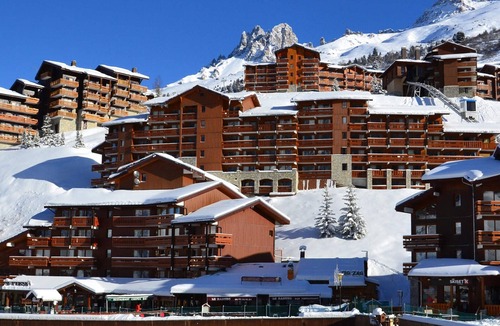Meribel-Mottaret Apartment | Well-located apartment, ski-in/ski-out, pets allowed