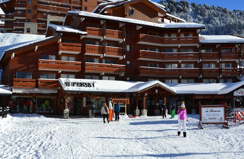 Meribel-Mottaret Apartment | Well-located apartment, ski-in/ski-out, pets allowed