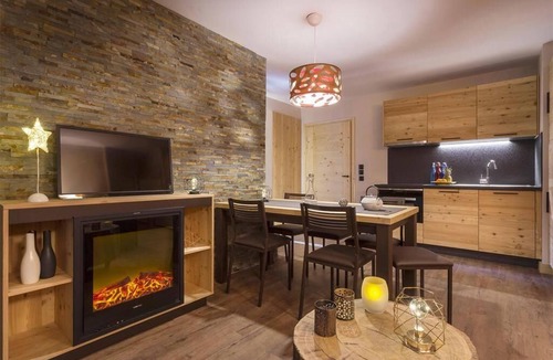 Les Boisses Apartment | Wifi, 300m from resort center, swimming pool, balcony, tv, ski locker, 62-66m², Tignes