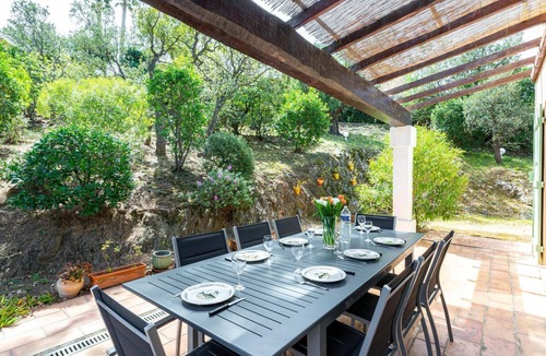 Plage de la Garonnette House | Wonderful private villa with WIFI, private pool, A/C, TV, terrace, pets allowed and panoramic view