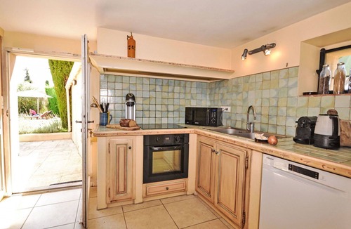 Cucuron House | Wonderful private villa for 9 people with private pool, WIFI, TV and terrace