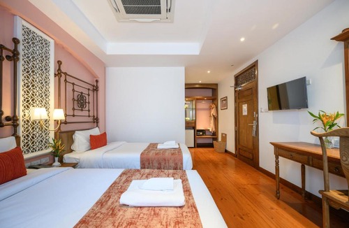 Old Phuket Town Hotel | WOO Gallery & Boutique hotel