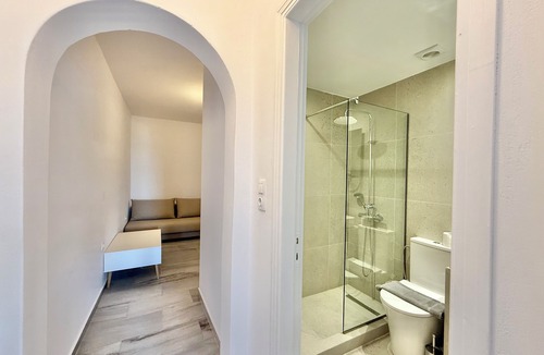 Drios Hotel | Yaleena Residences