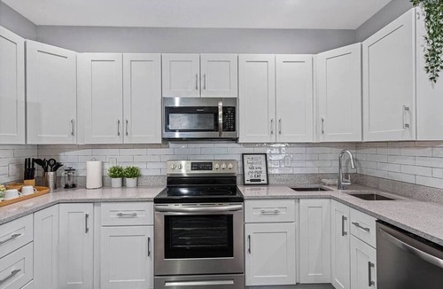 Ybor City Apartment | Ybor City Group Home — Game Room & Sleeps 12 | Tampa