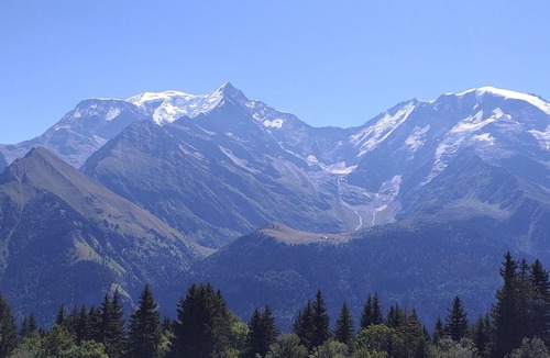 Saint-Gervais-les-Bains Apartment | Your Chic & Nature Refuge (Skiing & Hiking)