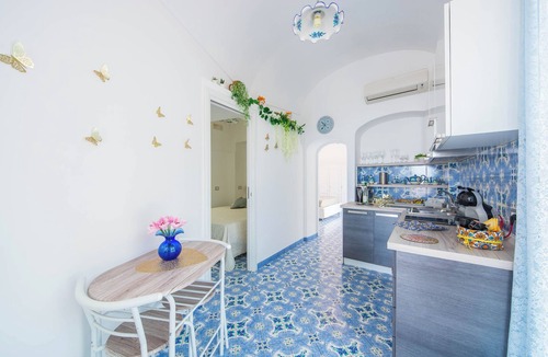 Chiesa Nuova Apartment | YourHome - Lorena Maria House Positano