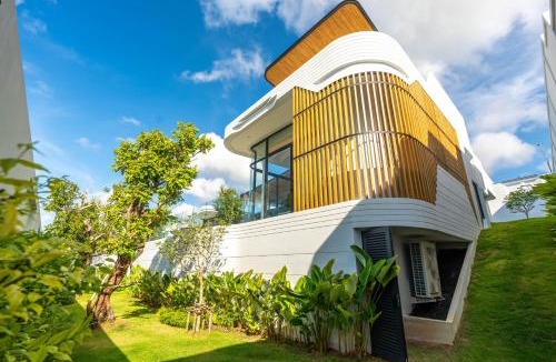 Choeng Thale Resort | Zavaya Luxury Private Pool Villa Phuket
