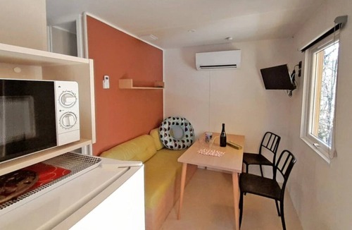 Bauduen House | ZEcamping 3 étoiles mobil-home TV clim 18m2 2 pers