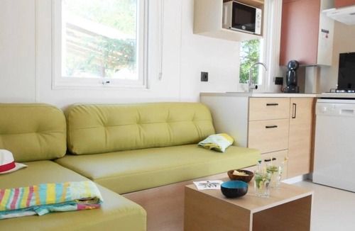 Bauduen House | ZEcamping 3* animaux acceptés mobil-home TV LV clim 34m2 8 pers
