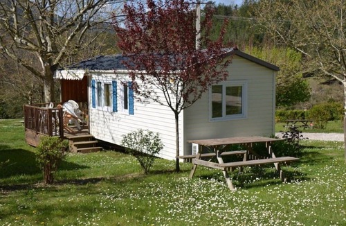 Castellane House | ZEcamping 3* dog friendly proche DIGNE-LES-BAINS