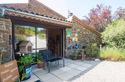 Rosans House | ZEcamping 4* piscine chauffée pet friendly animations tente 5m2 2 pers