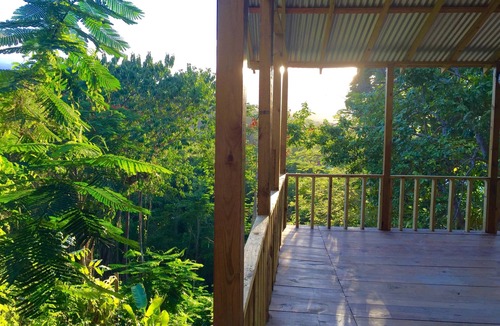 Runaway Bay Cottage | Zen Suite, A Private 2 Bedroom Hideaway