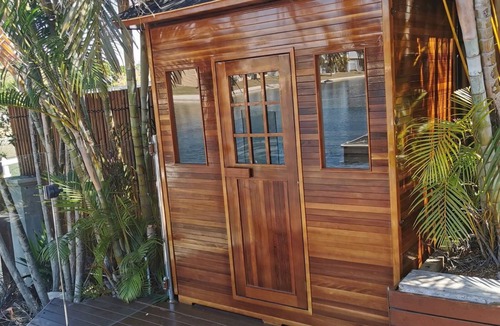 Broadbeach Waters House | Zen (With Car Parking)