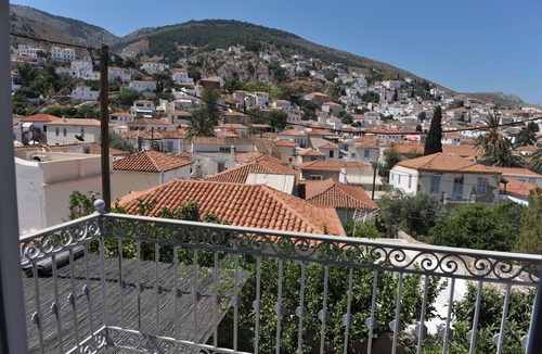 idhra Villa | Zeus House