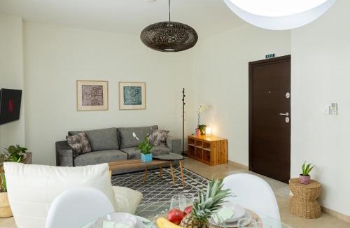 Katerini Apartment | Zeusplace Chic & Boho Apartment