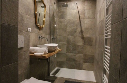 Hyds Hotel | Zone Bleue