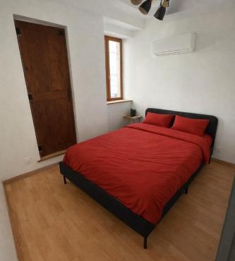 1- Appartement climatisé dans le centre historique d Aubenas