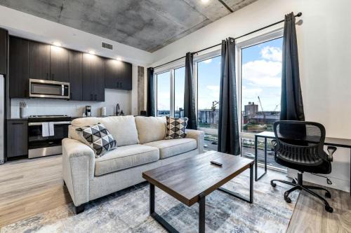 1BD in Channelside District | Perfect Remote Work