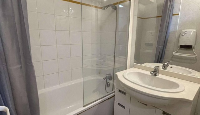 1st floor, balcony, ski locker, 37m², Flumet