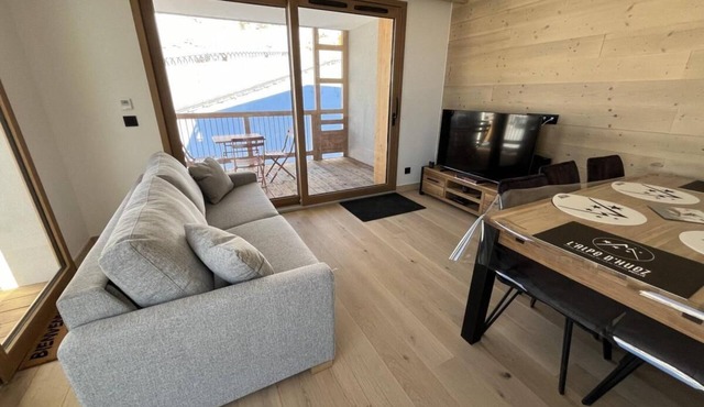 2nd floor, fitness, swimming pool, sauna, hammam, balcony, tv, ski locker, 50m², Alpe d'Huez