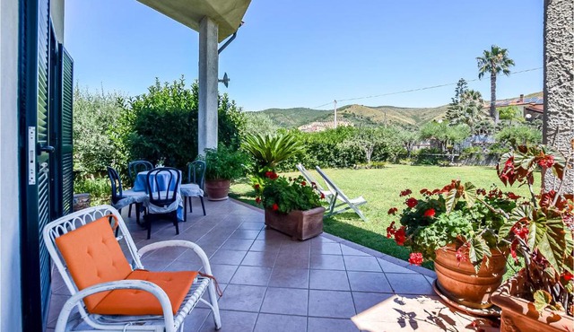3 Bedroom Lovely Home In S M Di Castellabate