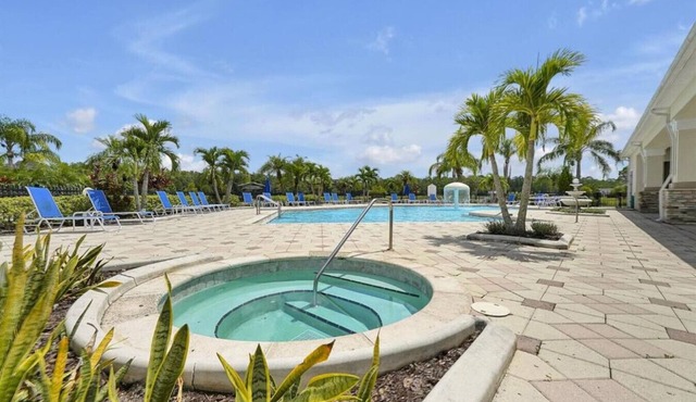 4BR| Trafalgar Resort| Game Room| Pool & BBQ Grill