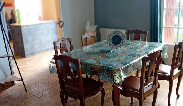 5-person house 5 minutes from Le PAL