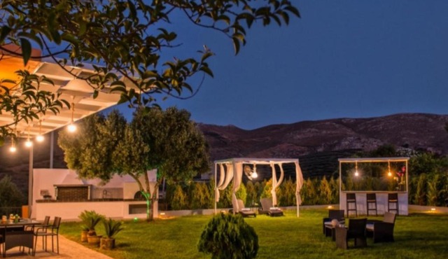 500 sqm Private Garden, Outdoor Kitchen, near Falasarna & Balos Beach