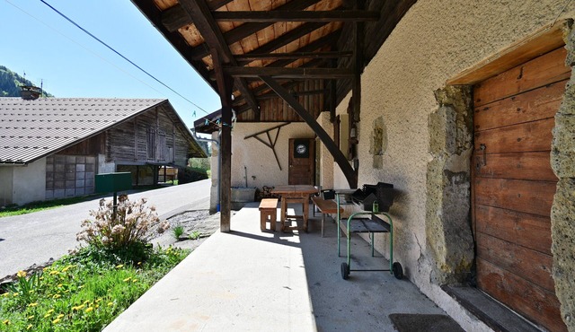 5P - 2 Bedrooms - Garden Level Apartment - Aravis Annecy