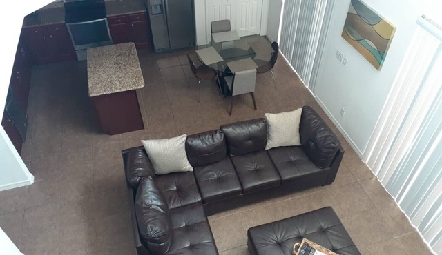 6 BR 5.5 Bathrooms Villa in Orlando near Disney World… Newly Renovated