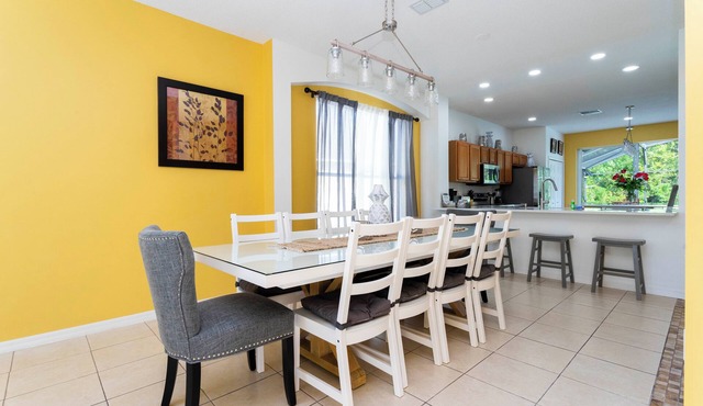 7 Bedroom 4.5 Bath Luxury Villa in Terra Verde Resort