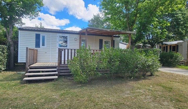 Air-conditioned mobile home for 6 people