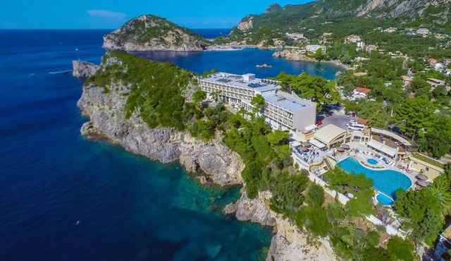 Akrotiri Beach Resort & Spa - Adult Friendly