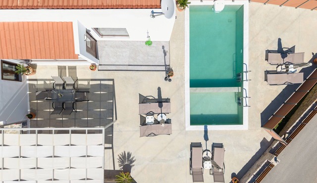 Altura Villa,Private Pool , one storey , for Up to 7 geusts